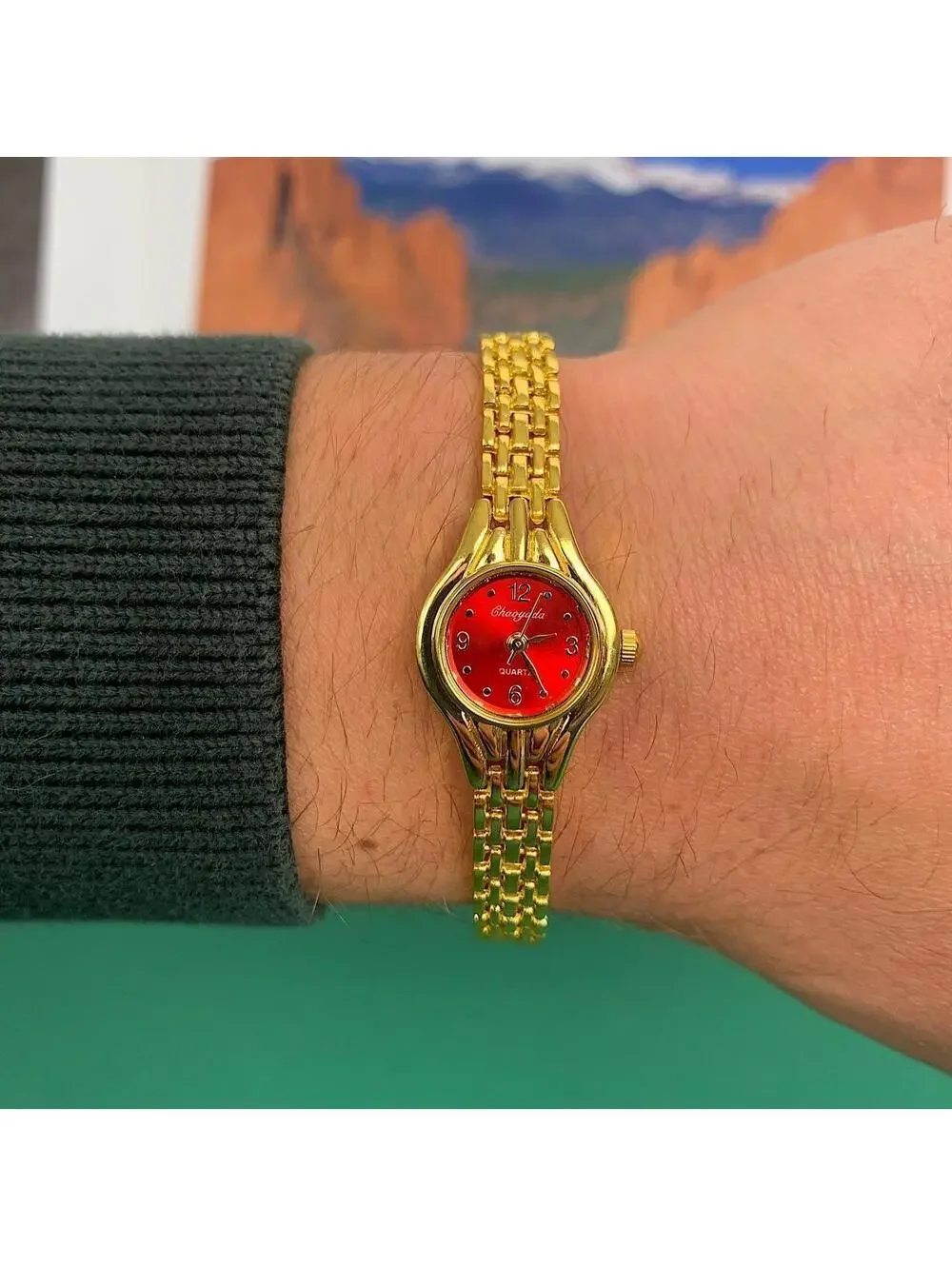 Minimalistic Gold And Red Face Round Dainty Stainless Steel Y2K 2000s